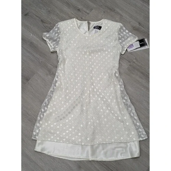 Source Unknown Dresses | Vintage Dawn Joy Fashions Dress Womens 8 White Shift Diamond Overlay 90s | Color: White | Size: 8 | Krystalpeter778'S Closet